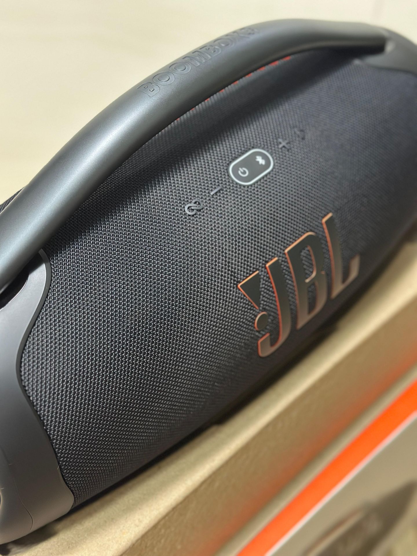 JBL Boombox 3